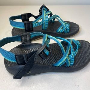 Chacos Sandals Ladies size 6 with toe strap